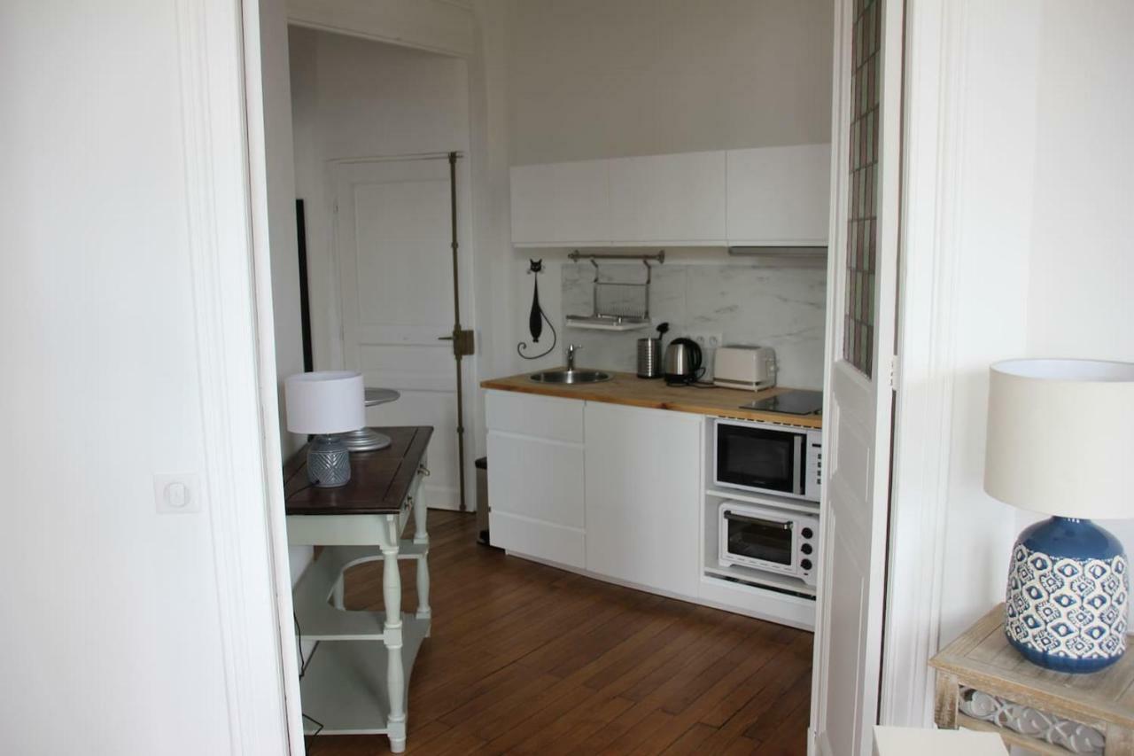 Appartement F3 Au Balcon De La Place Du Martroi 奥尔良 外观 照片